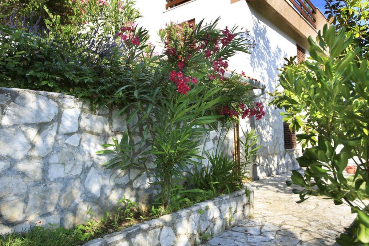 Apartments Magnolia Rabac Exterior foto
